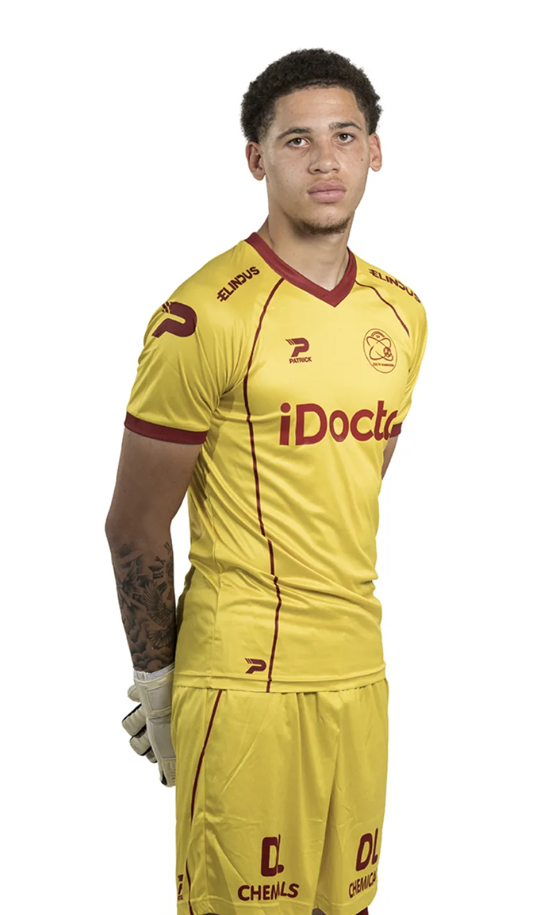 2627 SV Zulte Waregem Florian Van Bever Goalkeeper 101