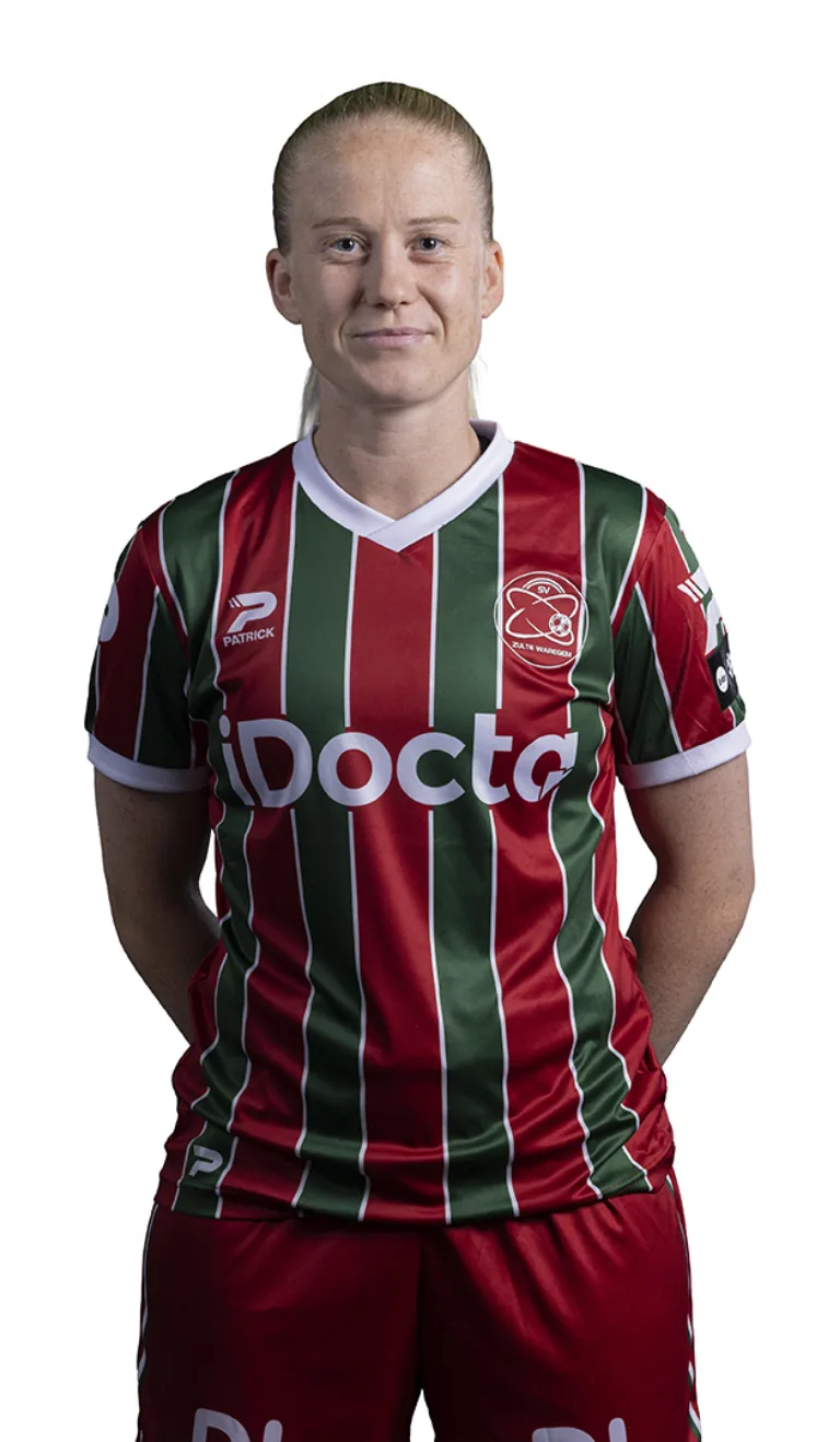 2627 Essevee Women Silke Demeyere midfielder 031